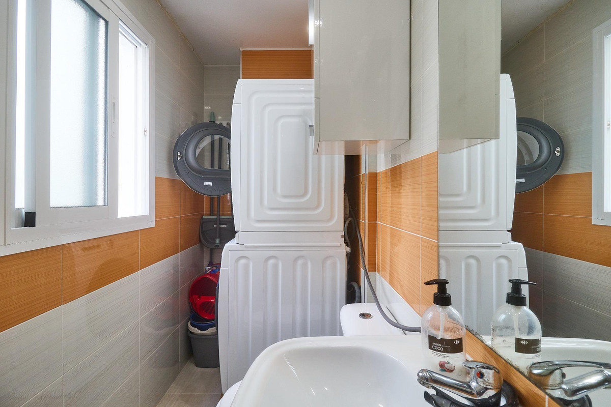 Se vende Apartamento Planta Media de 3 dormitorios en Costa Del Sol, Málaga, España