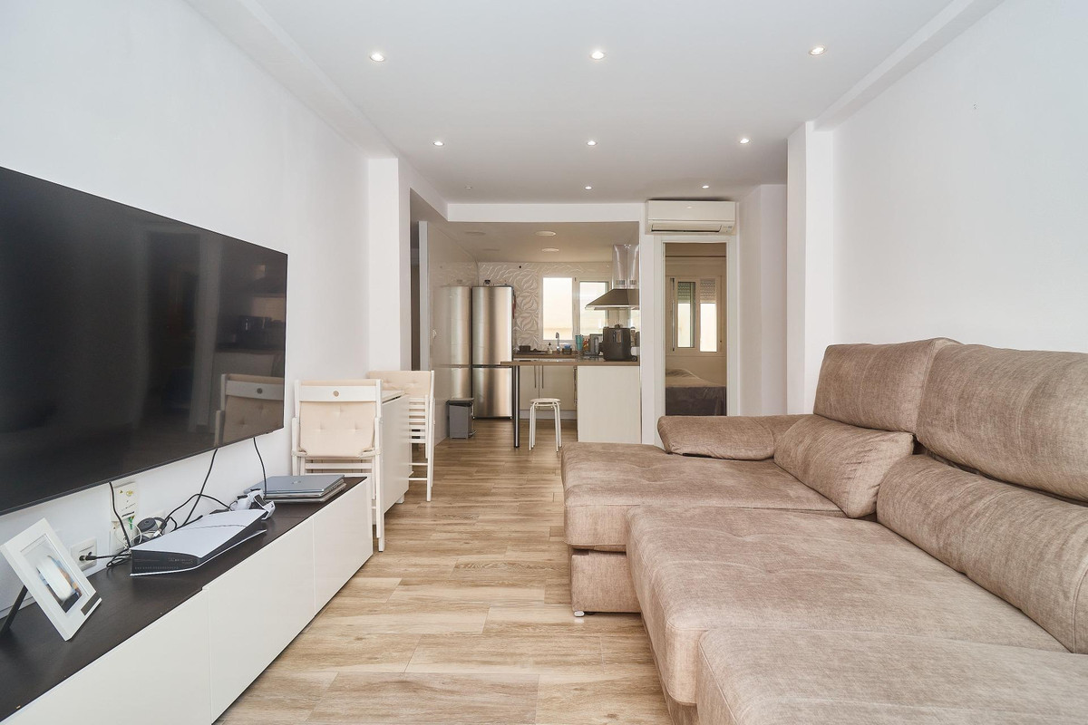 Se vende Apartamento Planta Media de 3 dormitorios en Costa Del Sol, Málaga, España