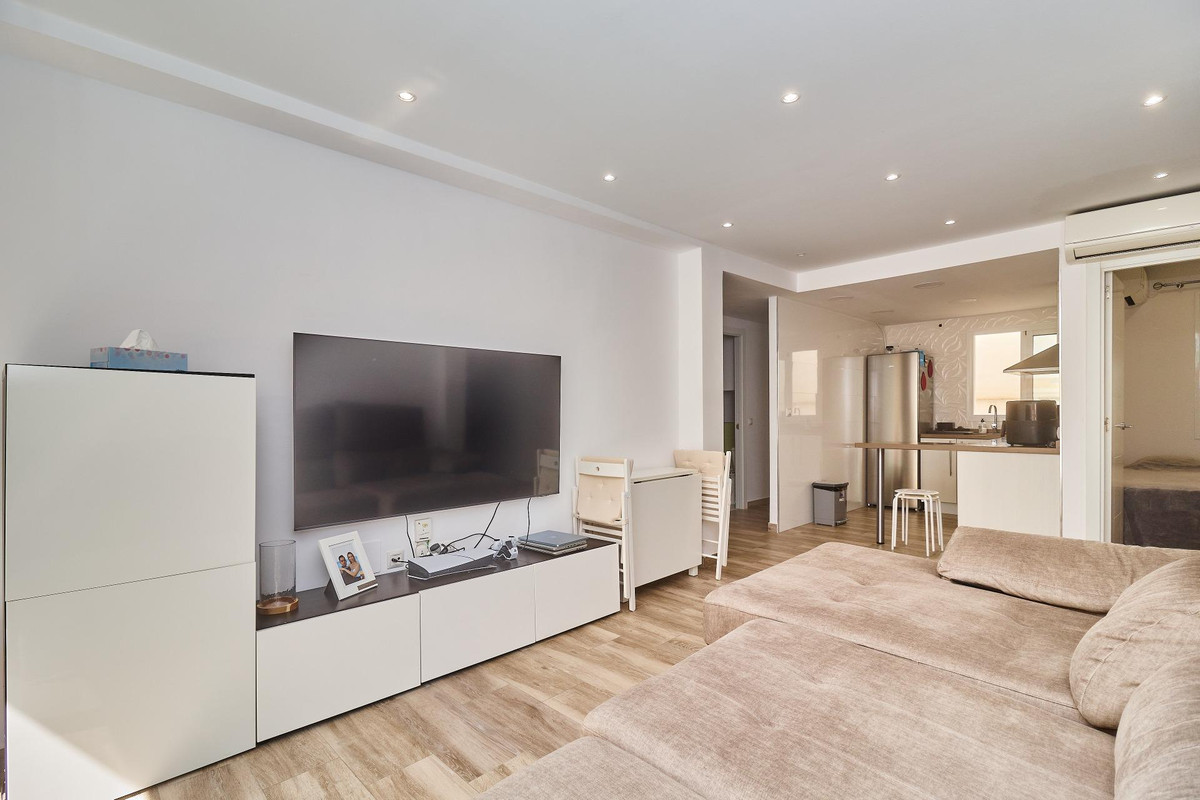 Se vende Apartamento Planta Media de 3 dormitorios en Costa Del Sol, Málaga, España