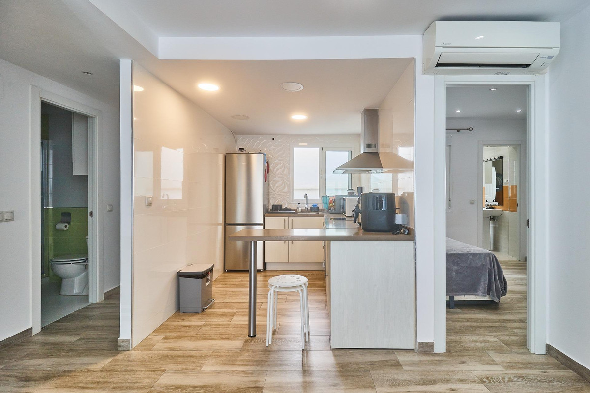 Se vende Apartamento Planta Media de 3 dormitorios en Costa Del Sol, Málaga, España