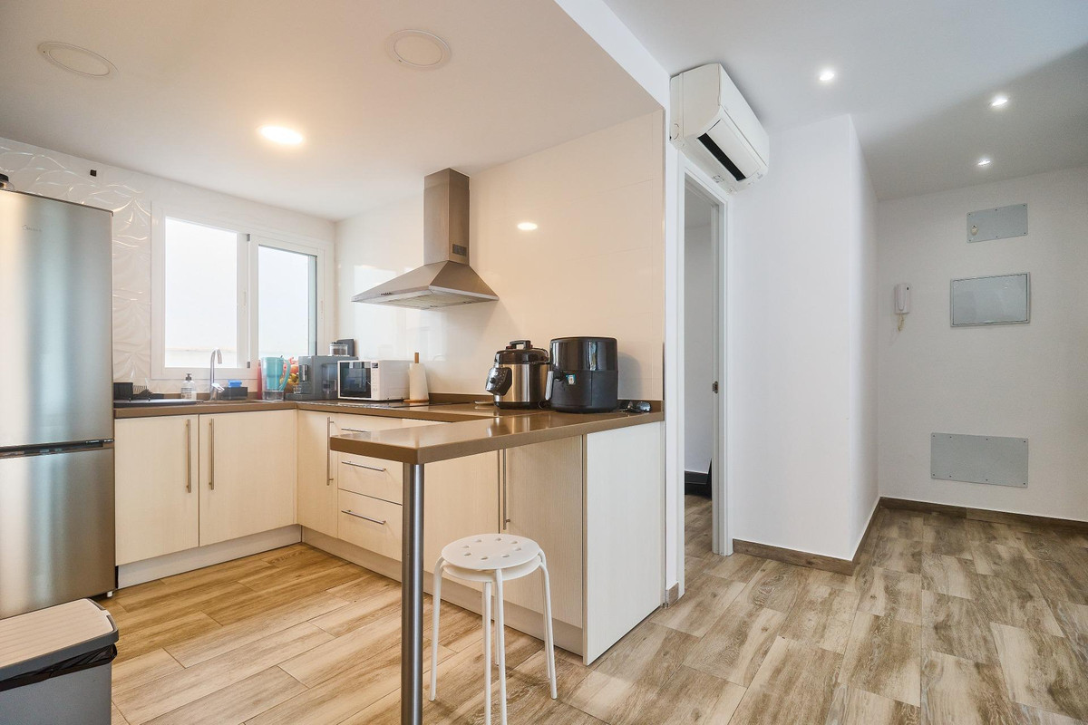 Se vende Apartamento Planta Media de 3 dormitorios en Costa Del Sol, Málaga, España