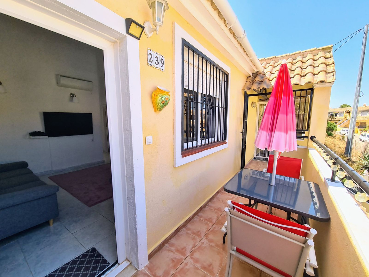 2 Bed Apartment for sale in Villamartin Costa Blanca, Alicante, Spain