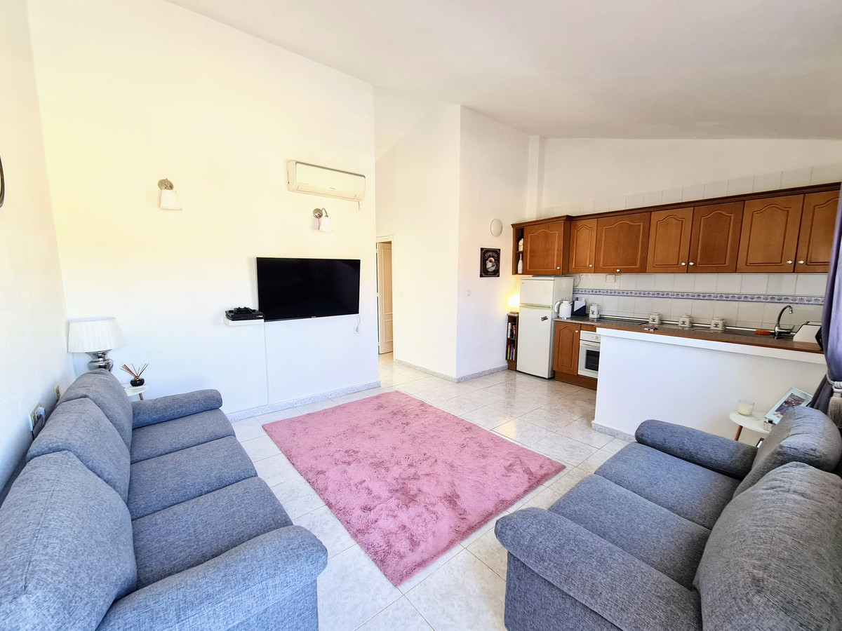 2 Bed Apartment for sale in Villamartin Costa Blanca, Alicante, Spain