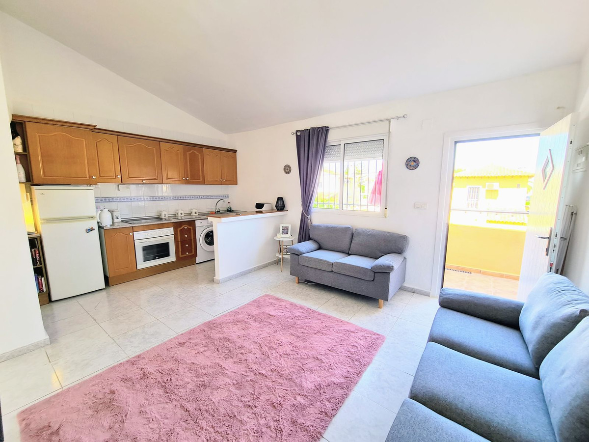 2 Bed Apartment for sale in Villamartin Costa Blanca, Alicante, Spain