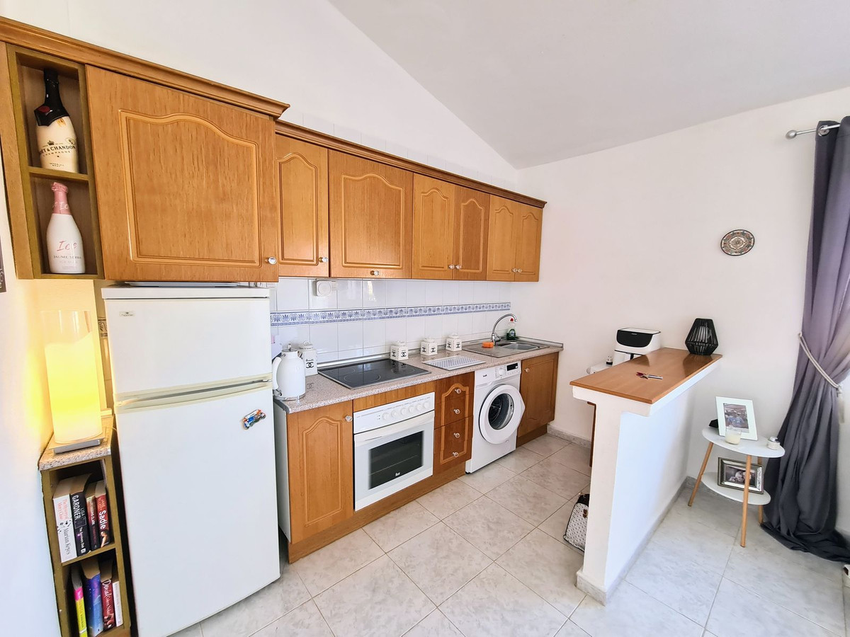 2 Bed Apartment for sale in Villamartin Costa Blanca, Alicante, Spain