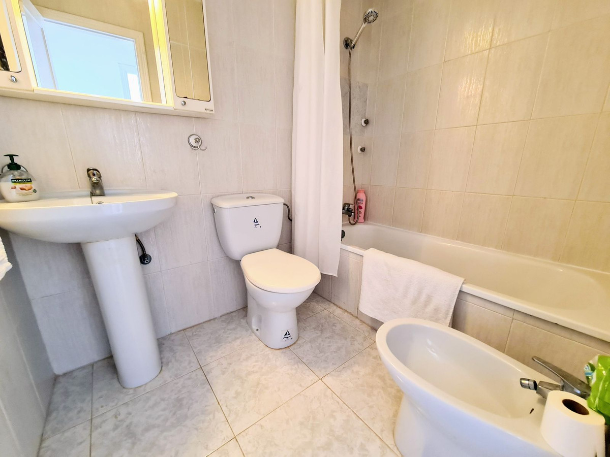 2 Bed Apartment for sale in Villamartin Costa Blanca, Alicante, Spain