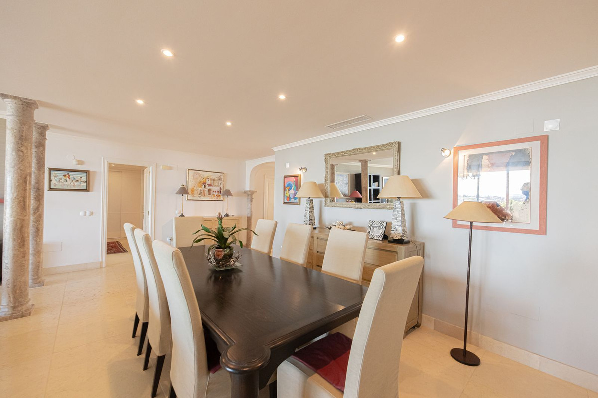 3 Bed Apartment for sale in Nueva Andalucía Costa Del Sol, Málaga, Spain