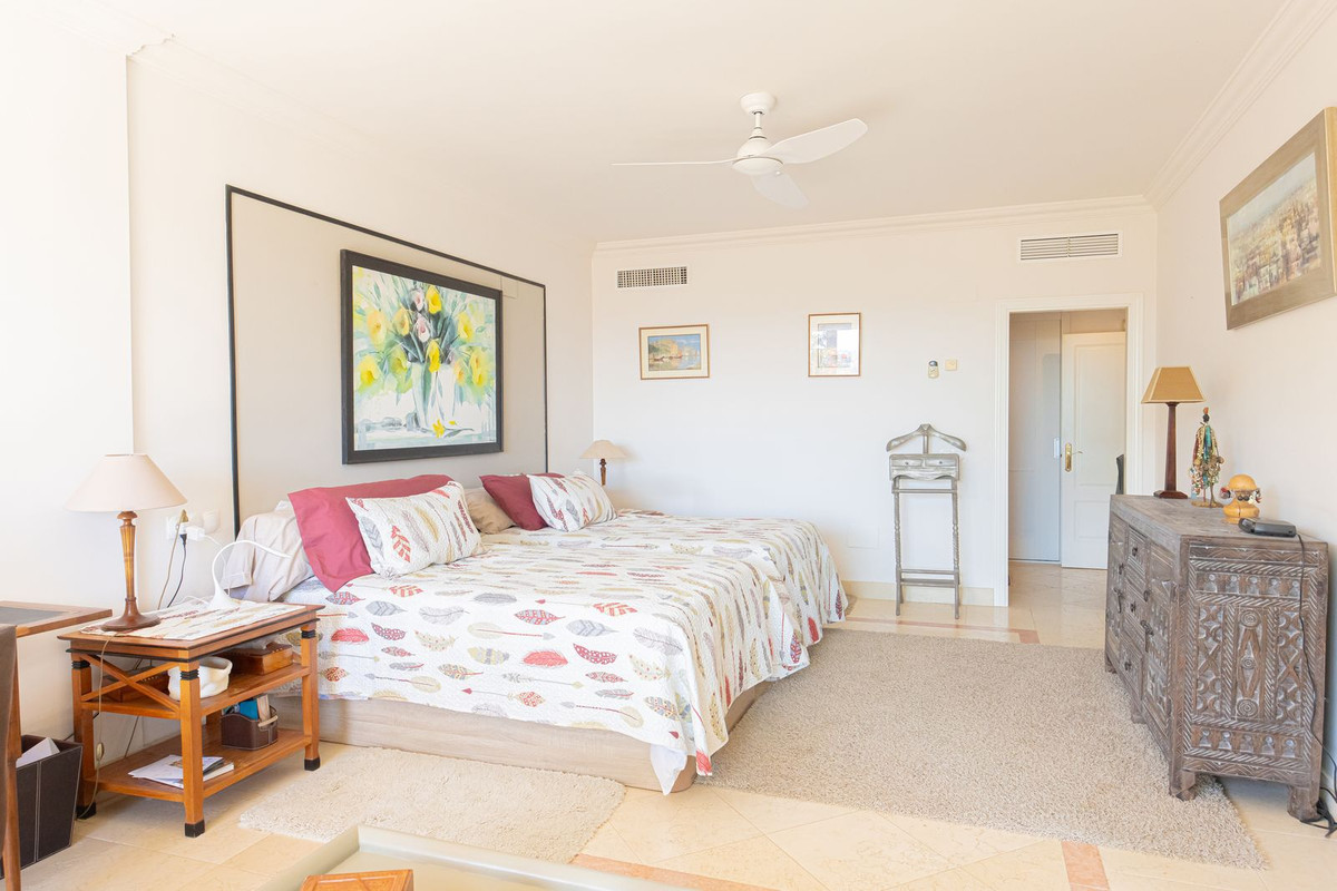 3 Bed Apartment for sale in Nueva Andalucía Costa Del Sol, Málaga, Spain
