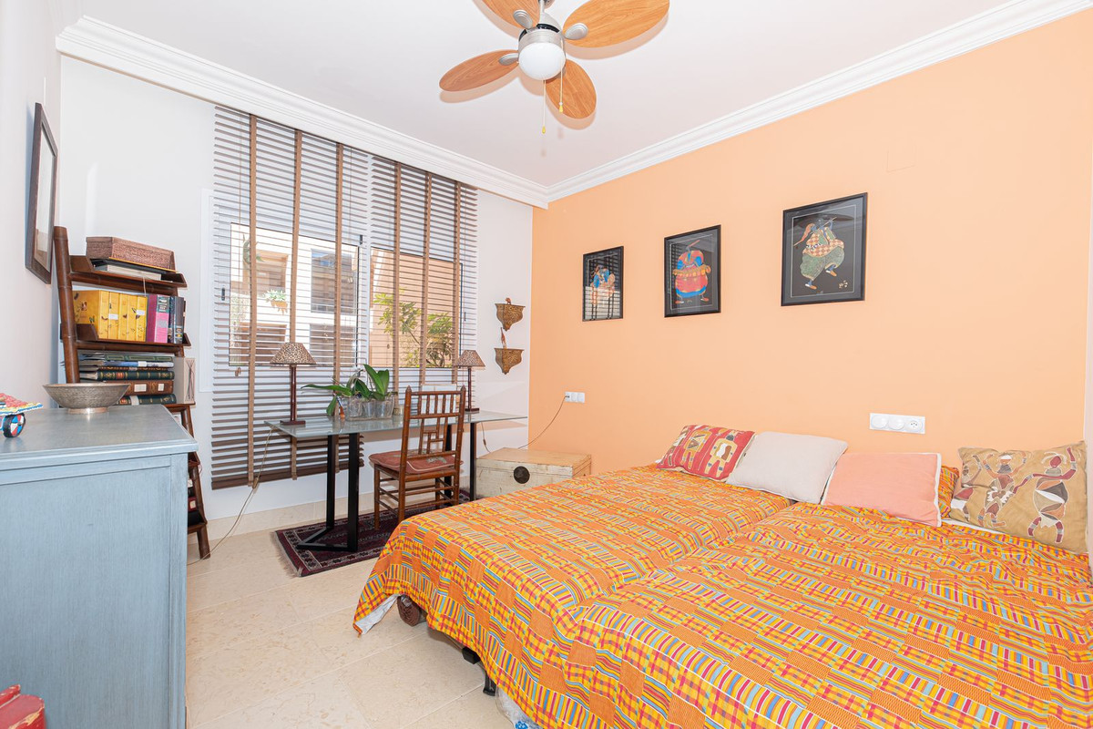 3 Bed Apartment for sale in Nueva Andalucía Costa Del Sol, Málaga, Spain