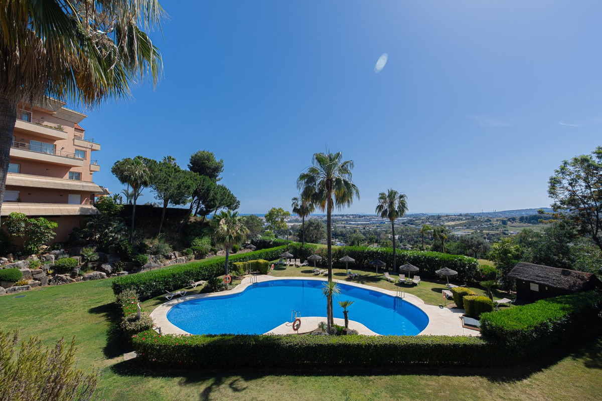 3 Bed Apartment for sale in Nueva Andalucía Costa Del Sol, Málaga, Spain