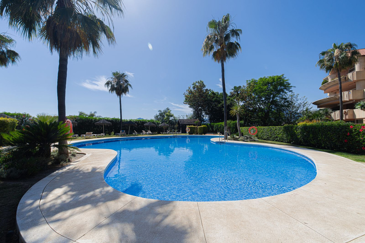 3 Bed Apartment for sale in Nueva Andalucía Costa Del Sol, Málaga, Spain