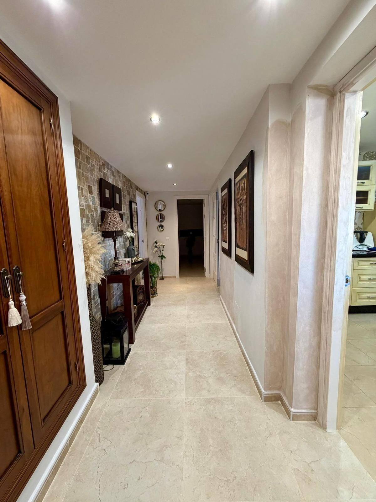 4 Bed Apartment for sale in Estepona Costa Del Sol, Málaga, Spain