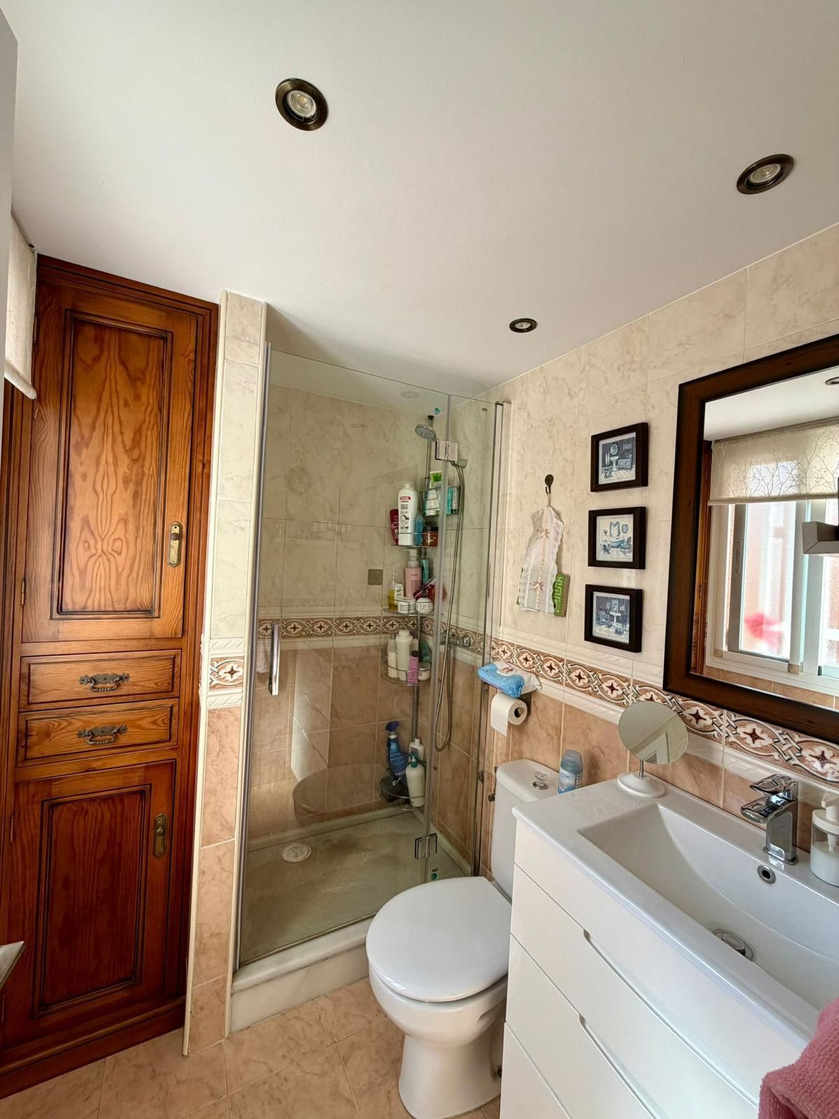 4 Bed Apartment for sale in Estepona Costa Del Sol, Málaga, Spain