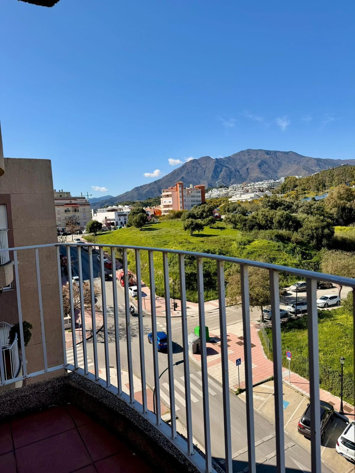 4 Bed Apartment for sale in Estepona Costa Del Sol, Málaga, Spain