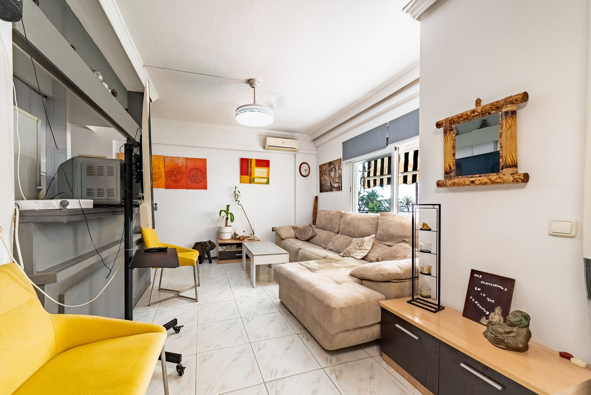 1 Bed Apartment for sale in Marbella Costa Del Sol, Málaga, Spain