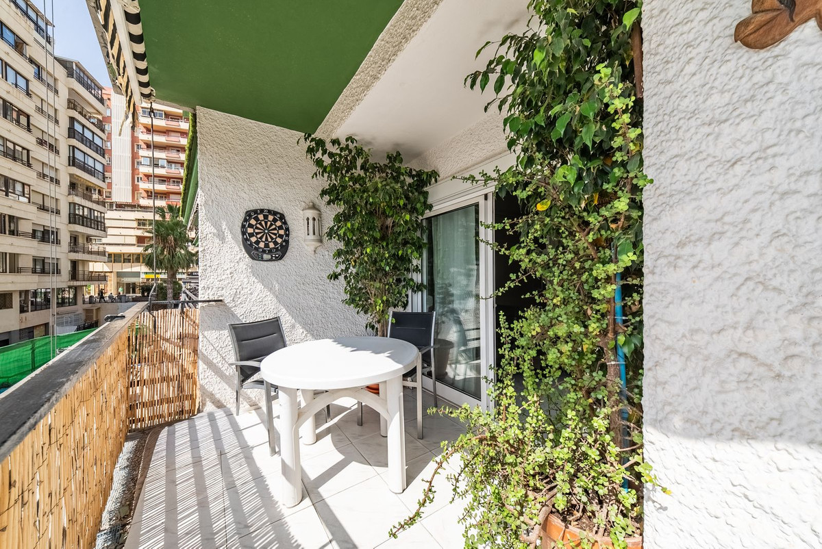 1 Bed Apartment for sale in Marbella Costa Del Sol, Málaga, Spain