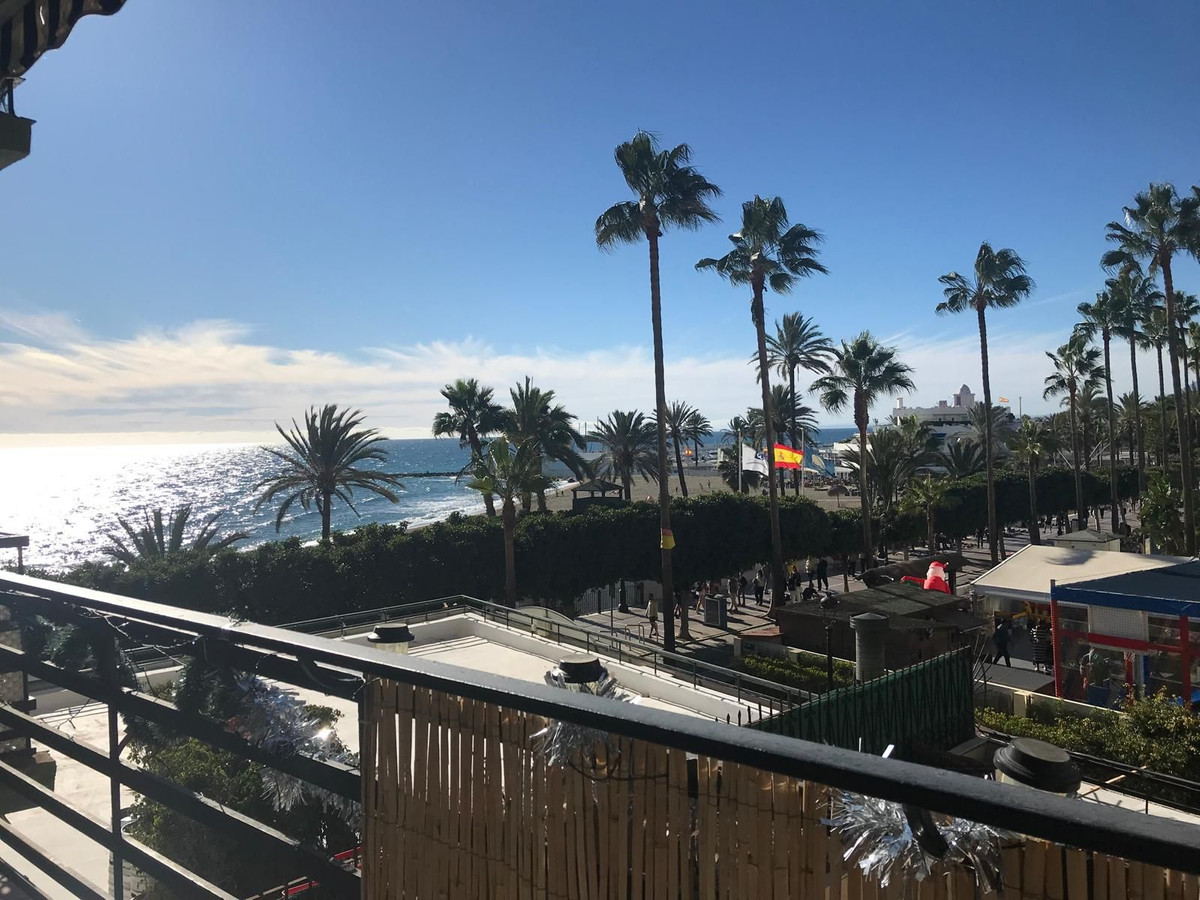 1 Bed Apartment for sale in Marbella Costa Del Sol, Málaga, Spain