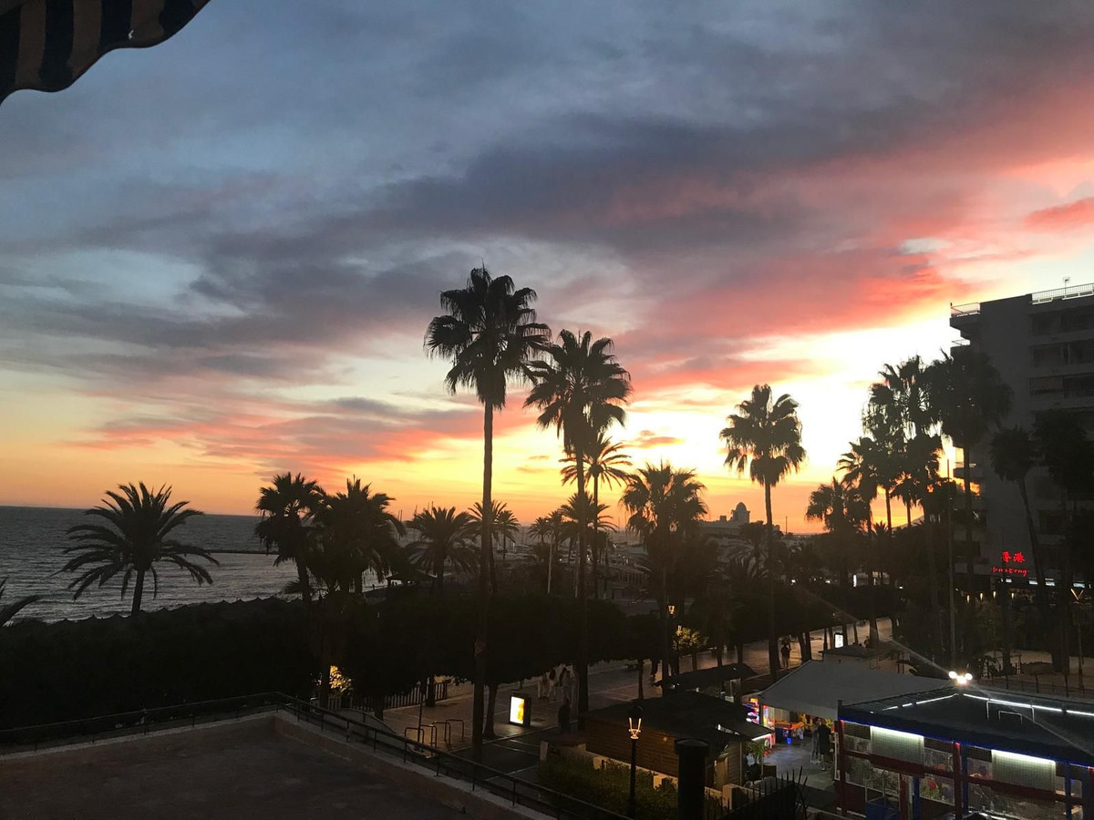 1 Bed Apartment for sale in Marbella Costa Del Sol, Málaga, Spain