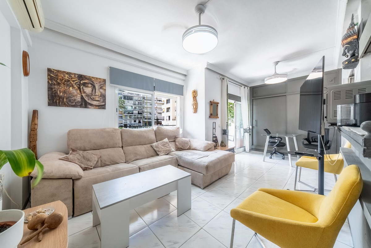1 Bed Apartment for sale in Marbella Costa Del Sol, Málaga, Spain