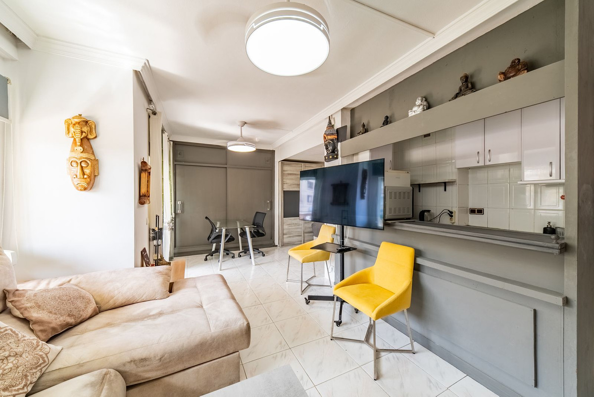 1 Bed Apartment for sale in Marbella Costa Del Sol, Málaga, Spain