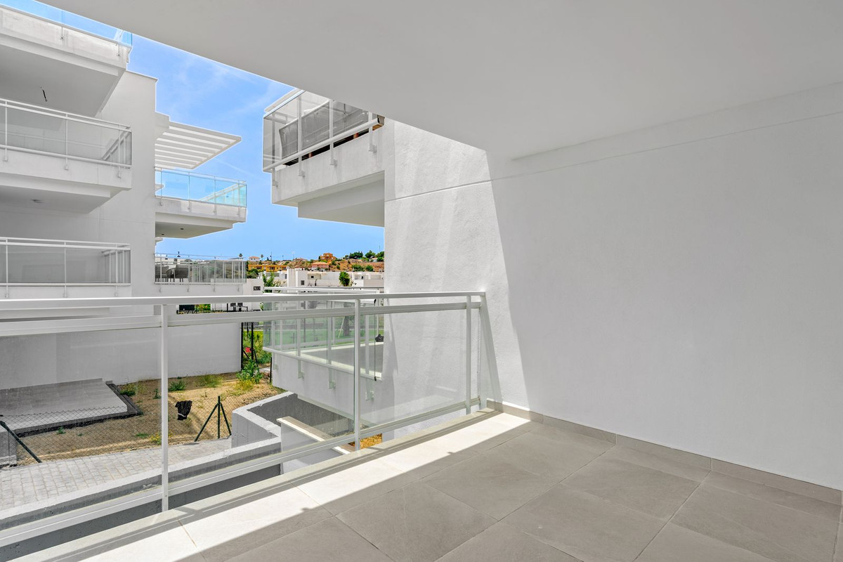 Se vende Apartamento Planta Media de 3 dormitorios en Costa Del Sol, Málaga, España