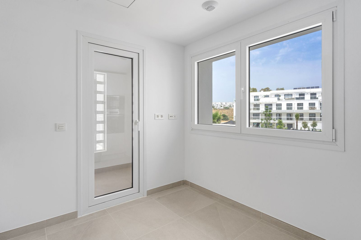 Se vende Apartamento Planta Media de 3 dormitorios en Costa Del Sol, Málaga, España
