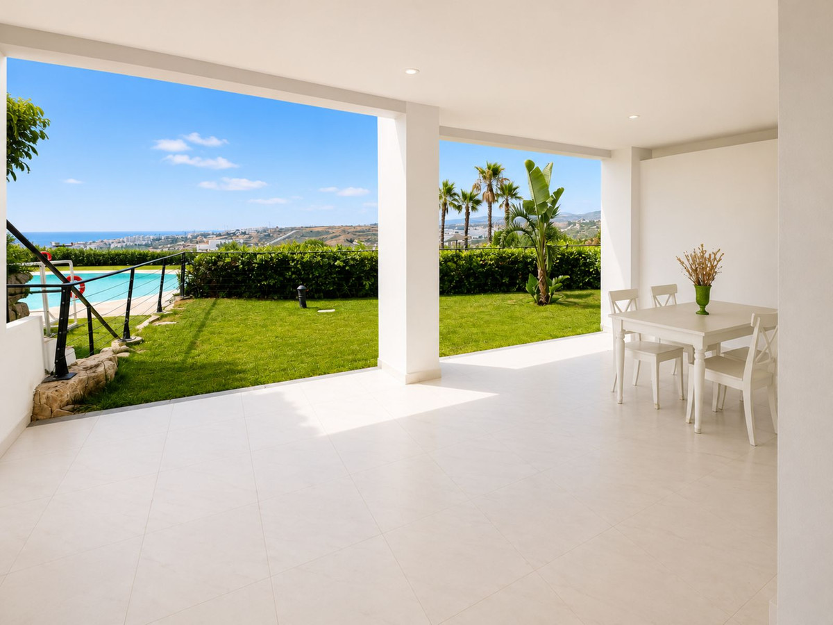 Se vende Apartamento Planta Baja de 2 dormitorios en Costa Del Sol, Málaga, España
