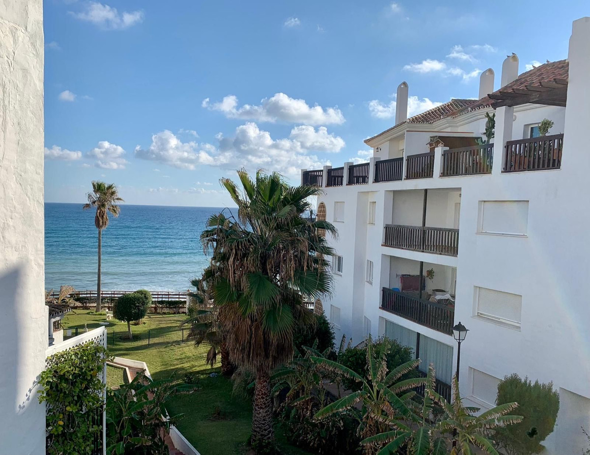 1 Bed Apartment for sale in Calahonda Costa Del Sol, Málaga, Spain