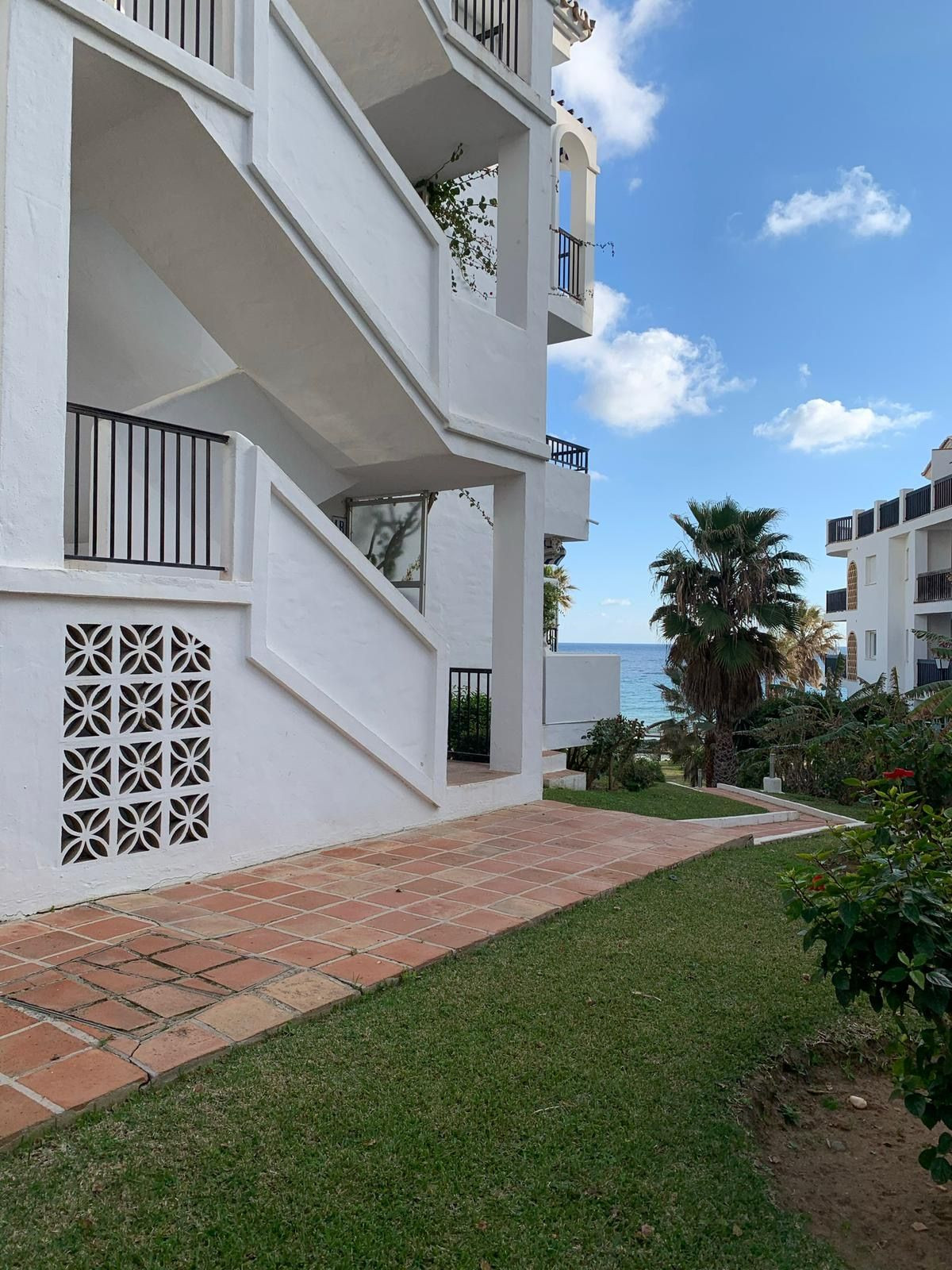 1 Bed Apartment for sale in Calahonda Costa Del Sol, Málaga, Spain