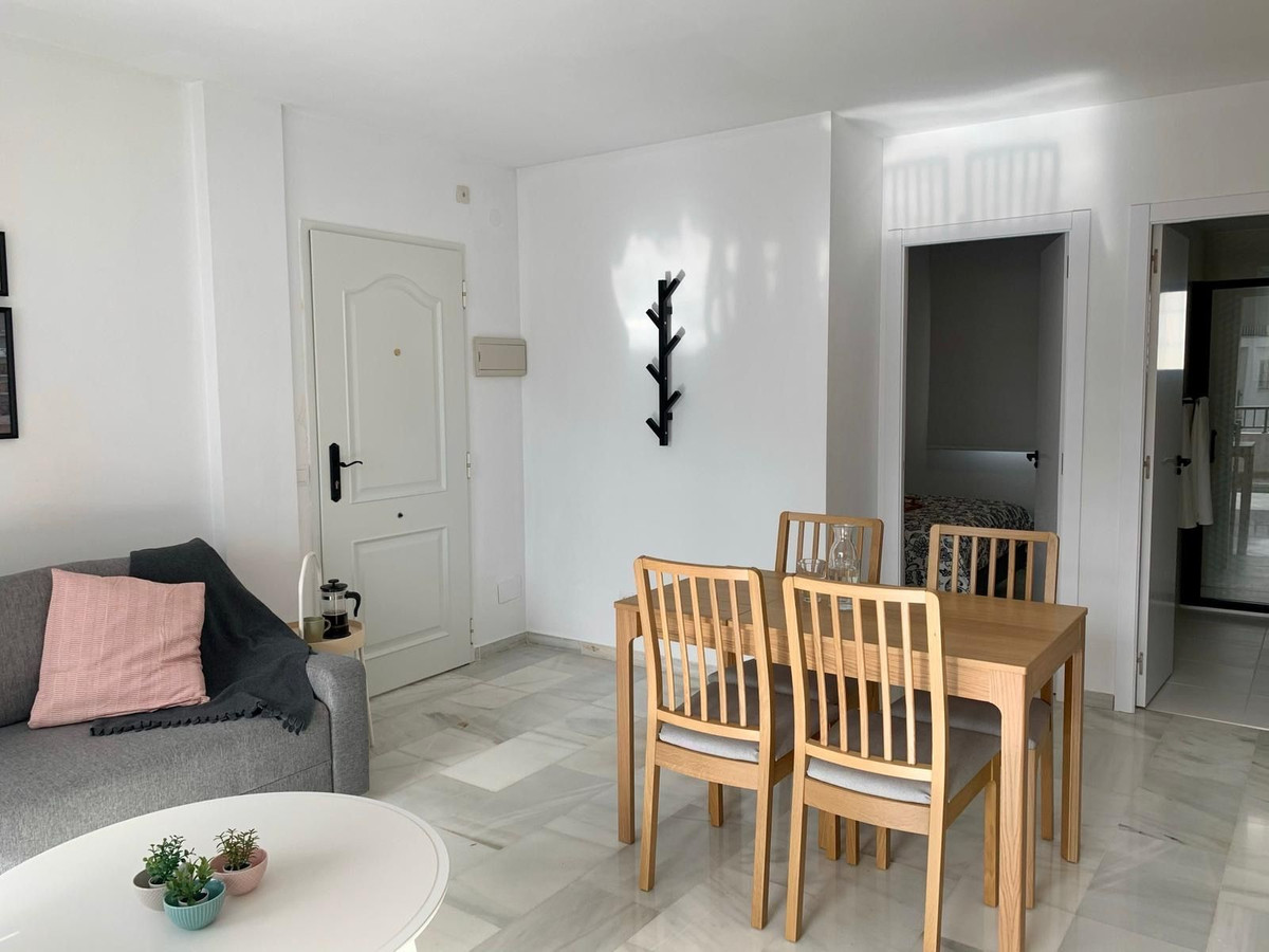 1 Bed Apartment for sale in Calahonda Costa Del Sol, Málaga, Spain