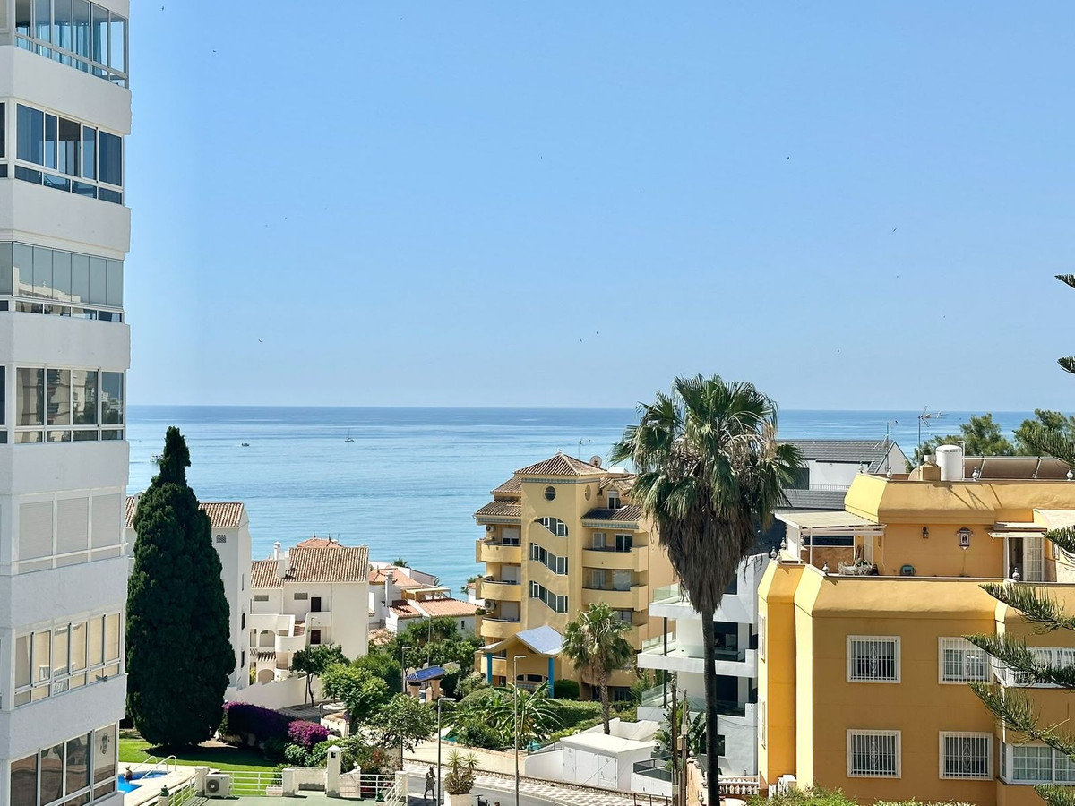 2 Bed Apartment for sale in Benalmadena Costa Costa Del Sol, Málaga, Spain