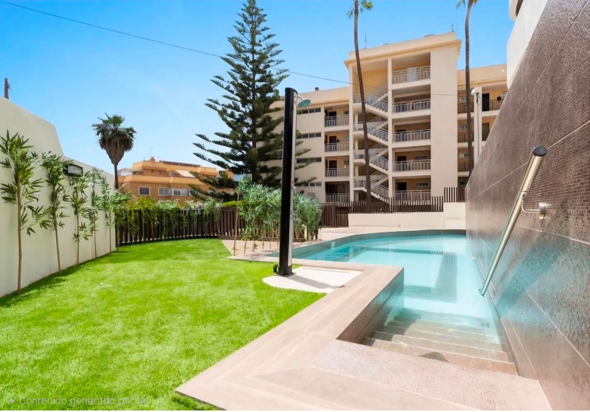 2 Bed Apartment for sale in Benalmadena Costa Costa Del Sol, Málaga, Spain