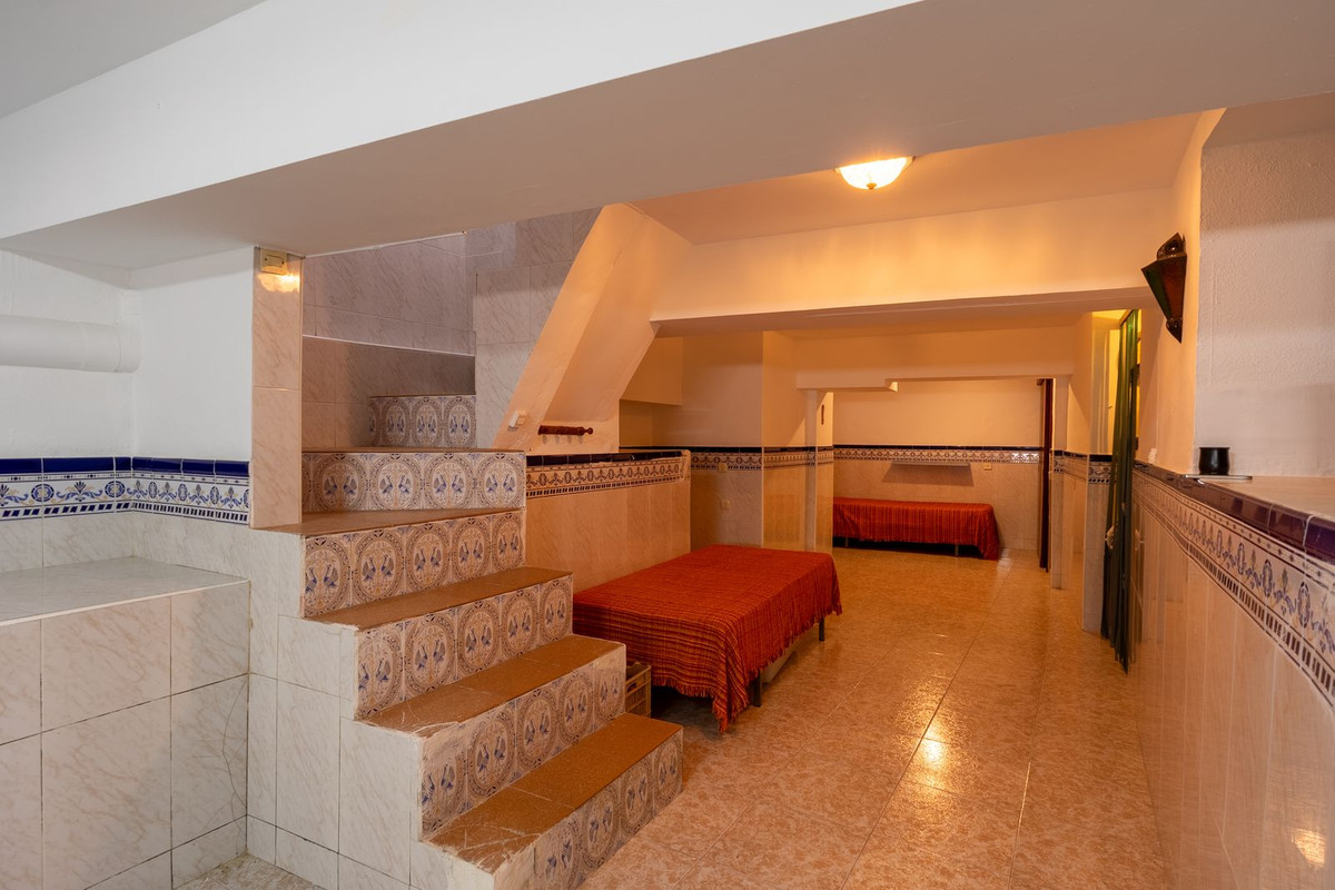 4 Bed Townhouse for sale in Torremolinos Costa Del Sol, Málaga, Spain