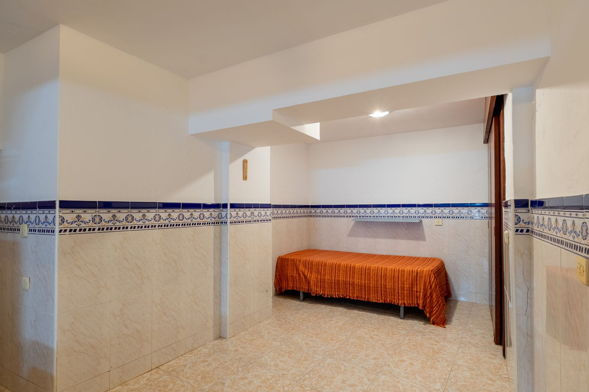 4 Bed Townhouse for sale in Torremolinos Costa Del Sol, Málaga, Spain