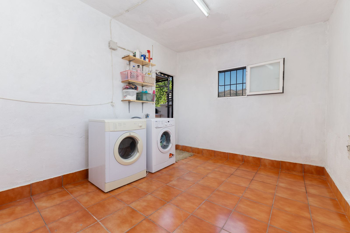 4 Bed Townhouse for sale in Torremolinos Costa Del Sol, Málaga, Spain