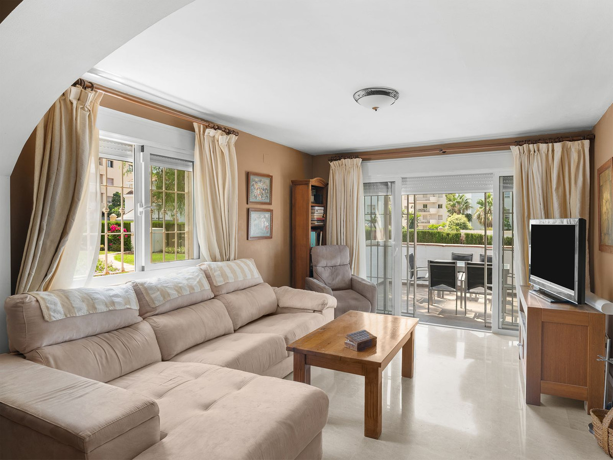 3 Bed Apartment for sale in Nueva Andalucía Costa Del Sol, Málaga, Spain
