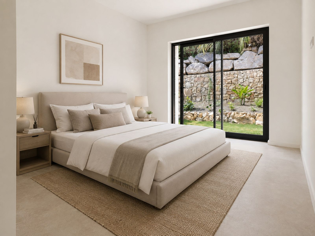 6 Bed Townhouse for sale in El Paraiso Costa Del Sol, Málaga, Spain