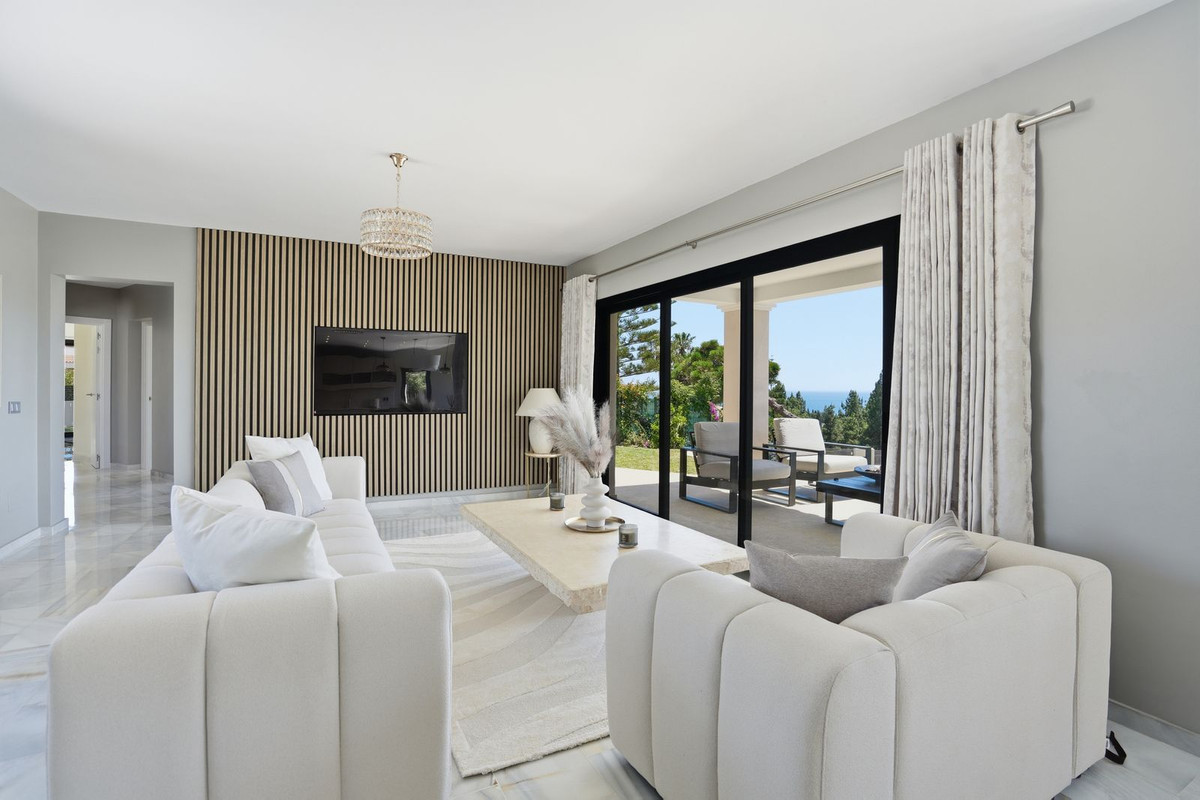 4 Bed Townhouse for sale in El Chaparral Costa Del Sol, Málaga, Spain