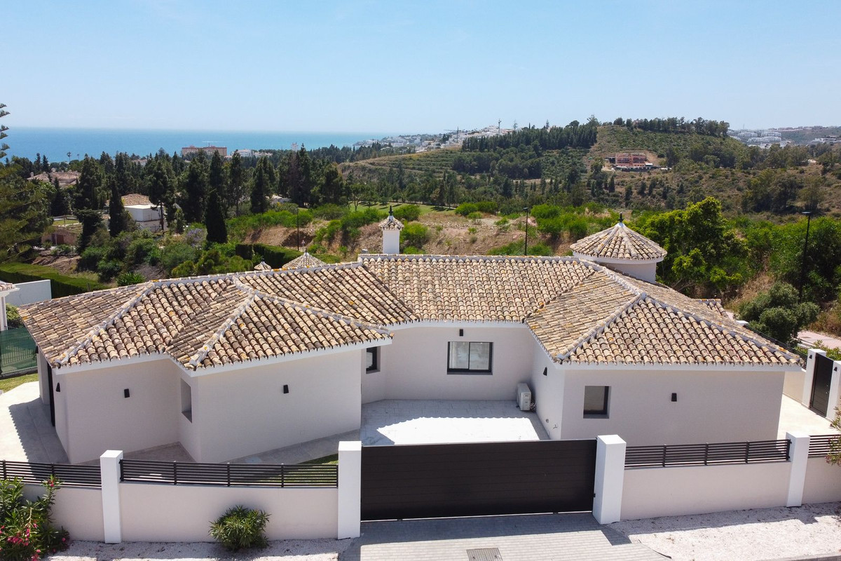 4 Bed Townhouse for sale in El Chaparral Costa Del Sol, Málaga, Spain