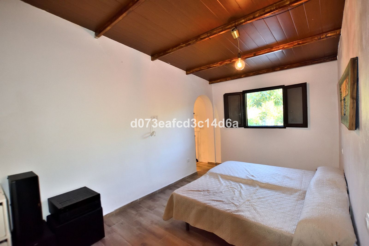 2 Bed Commercial unit for sale in Arriate Costa Del Sol, Málaga, Spain