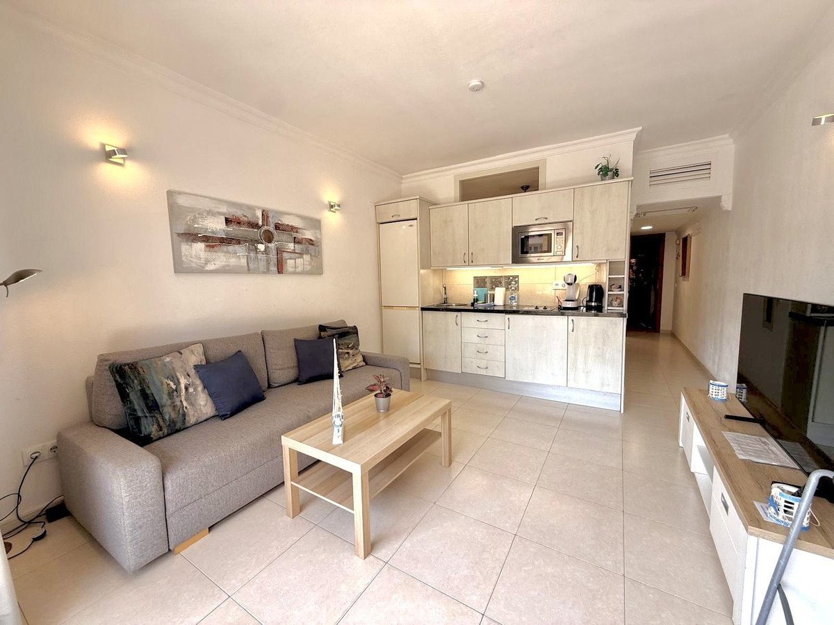 1 Bed Apartment for sale in Fuengirola Costa Del Sol, Málaga, Spain