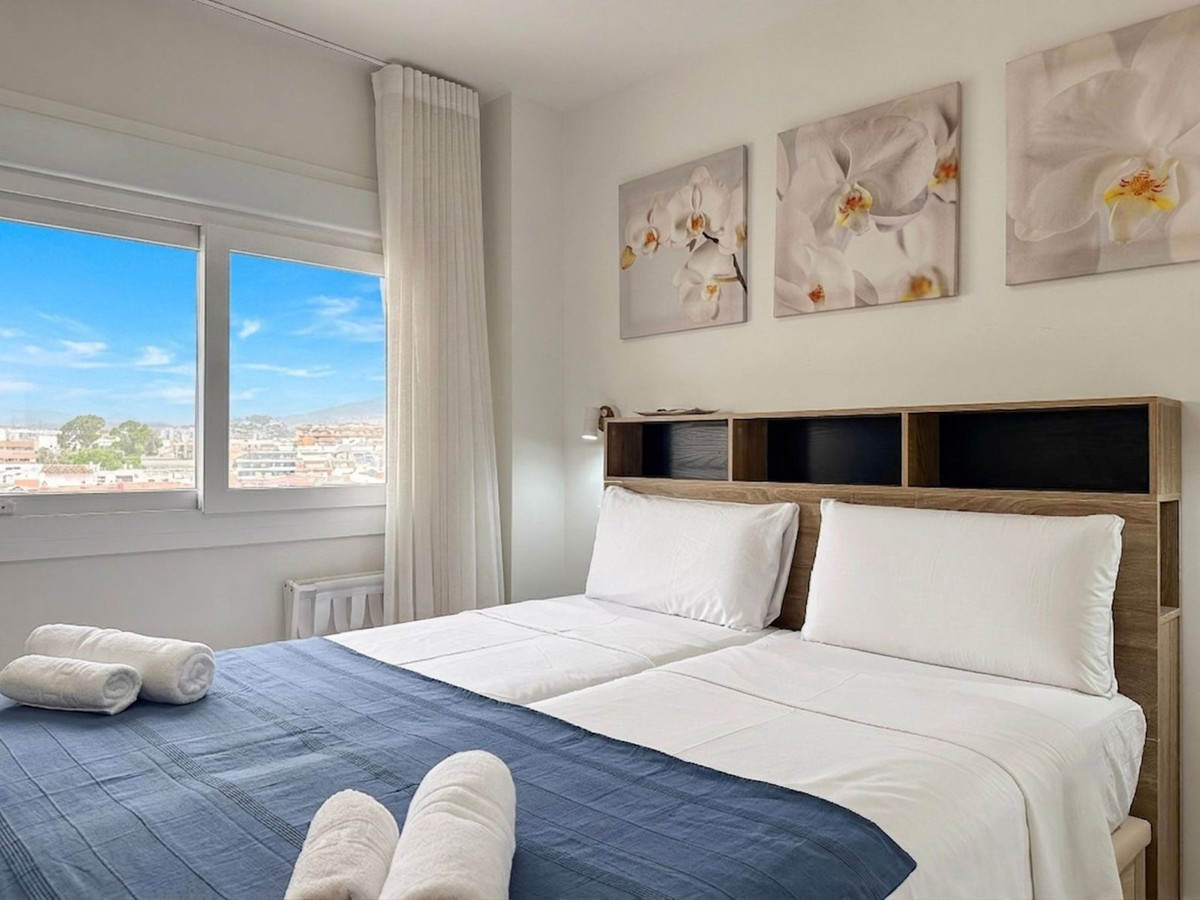 3 Bed Apartment for sale in Fuengirola Costa Del Sol, Málaga, Spain