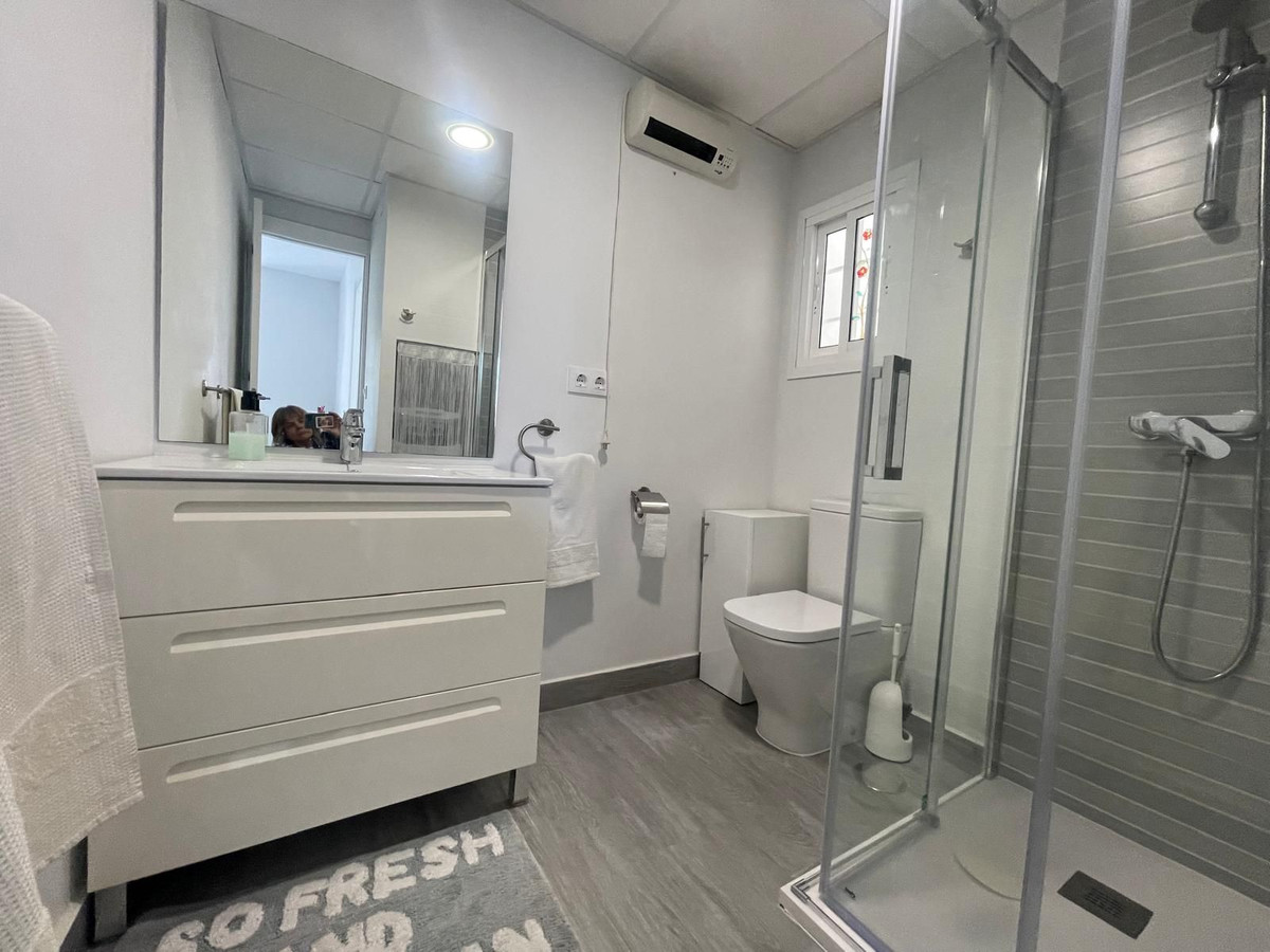 1 Bed Apartment for sale in Benalmadena Costa Costa Del Sol, Málaga, Spain