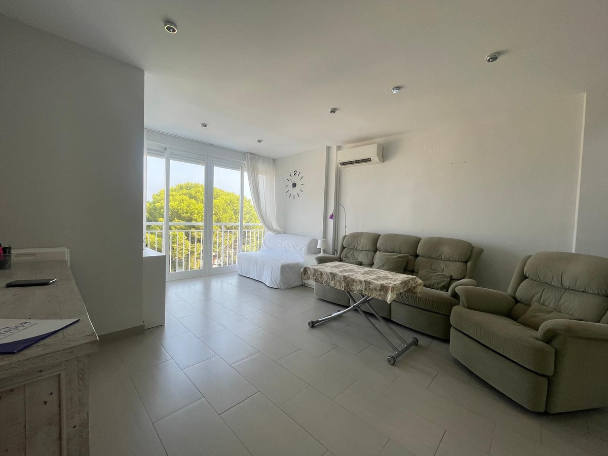 1 Bed Apartment for sale in Benalmadena Costa Costa Del Sol, Málaga, Spain