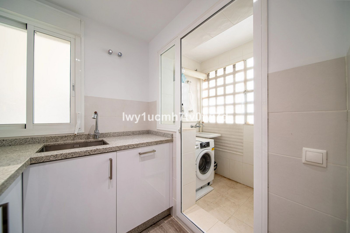 2 Bed Apartment for sale in Benalmadena Costa Del Sol, Málaga, Spain