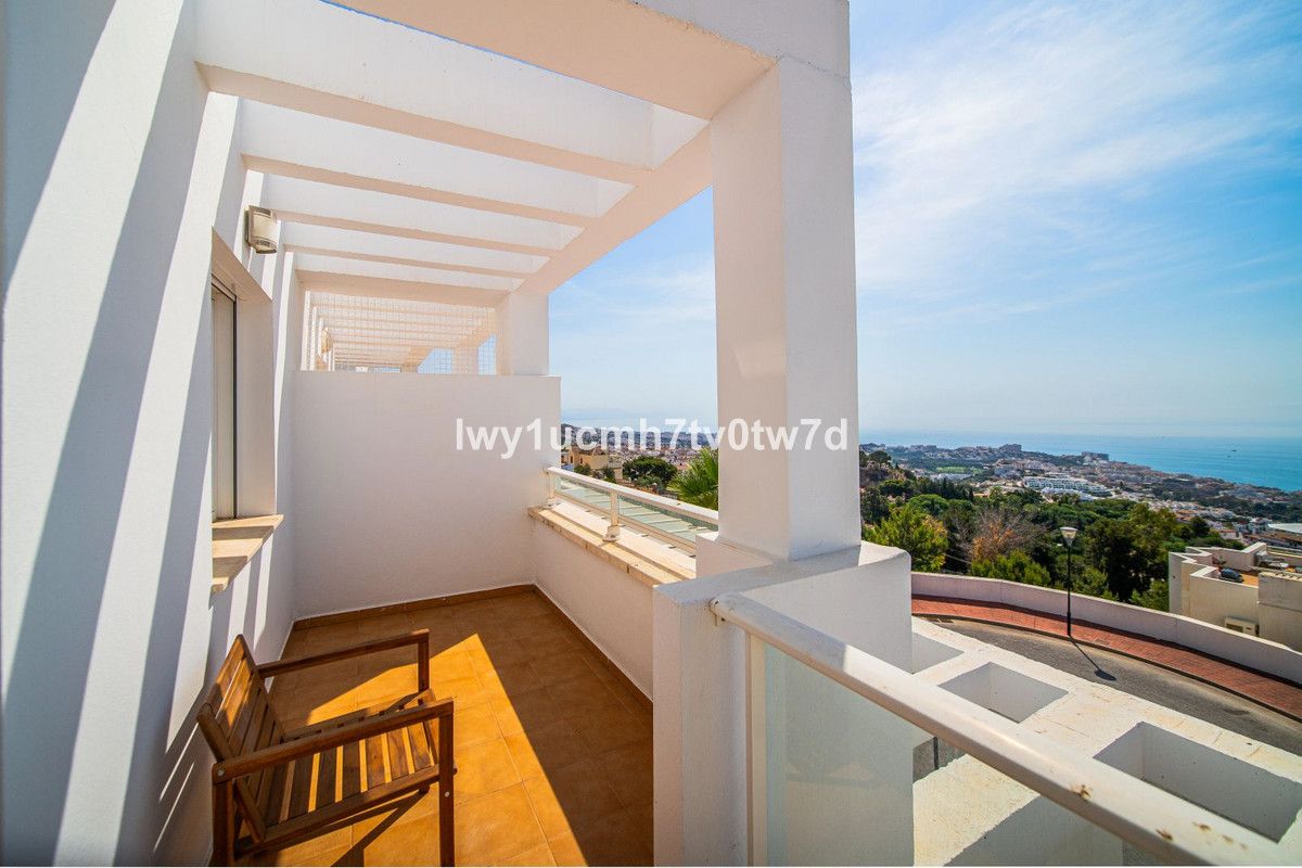 2 Bed Apartment for sale in Benalmadena Costa Del Sol, Málaga, Spain