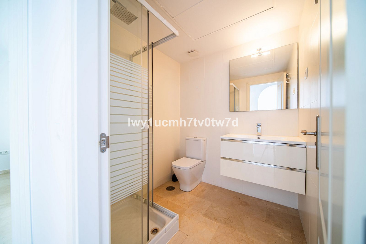 2 Bed Apartment for sale in Benalmadena Costa Del Sol, Málaga, Spain