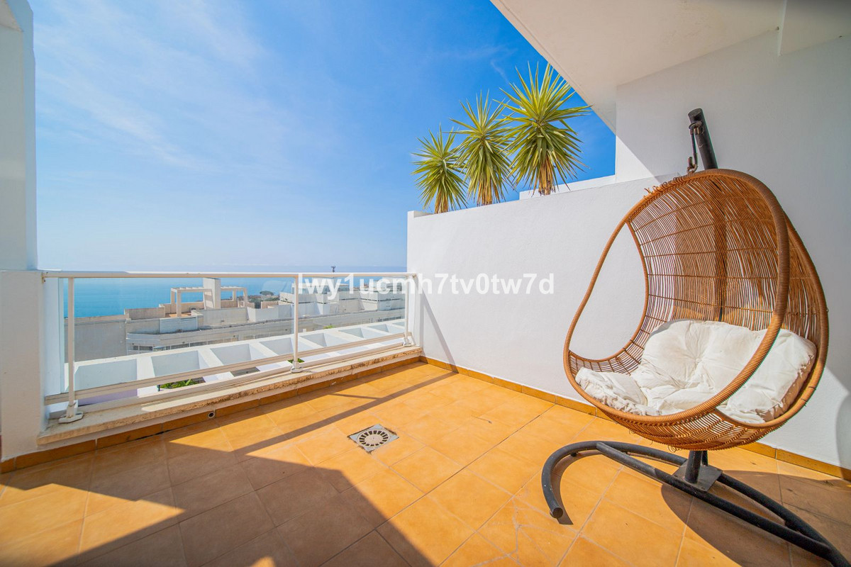 2 Bed Apartment for sale in Benalmadena Costa Del Sol, Málaga, Spain