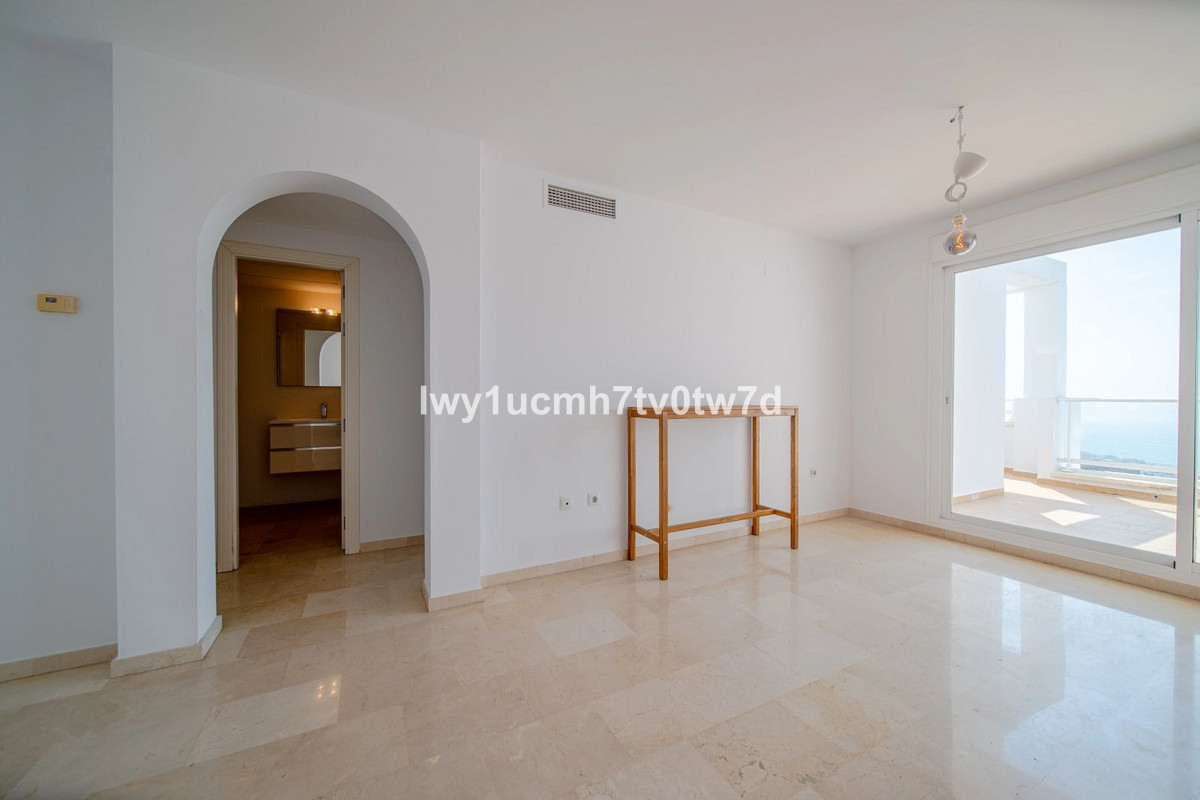 2 Bed Apartment for sale in Benalmadena Costa Del Sol, Málaga, Spain