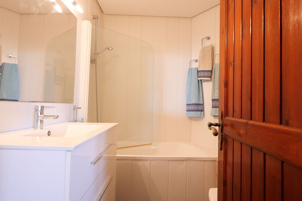 3 Bed Apartment for sale in Puerto De Cabopino Costa Del Sol, Málaga, Spain